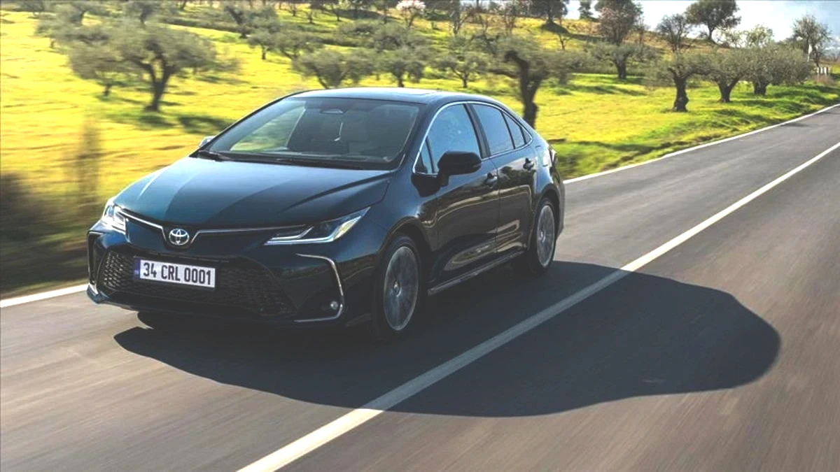 Nisan 2026 Toyota sıfır araç kampanyası: 300 bin TL'ye kadar indirim 2